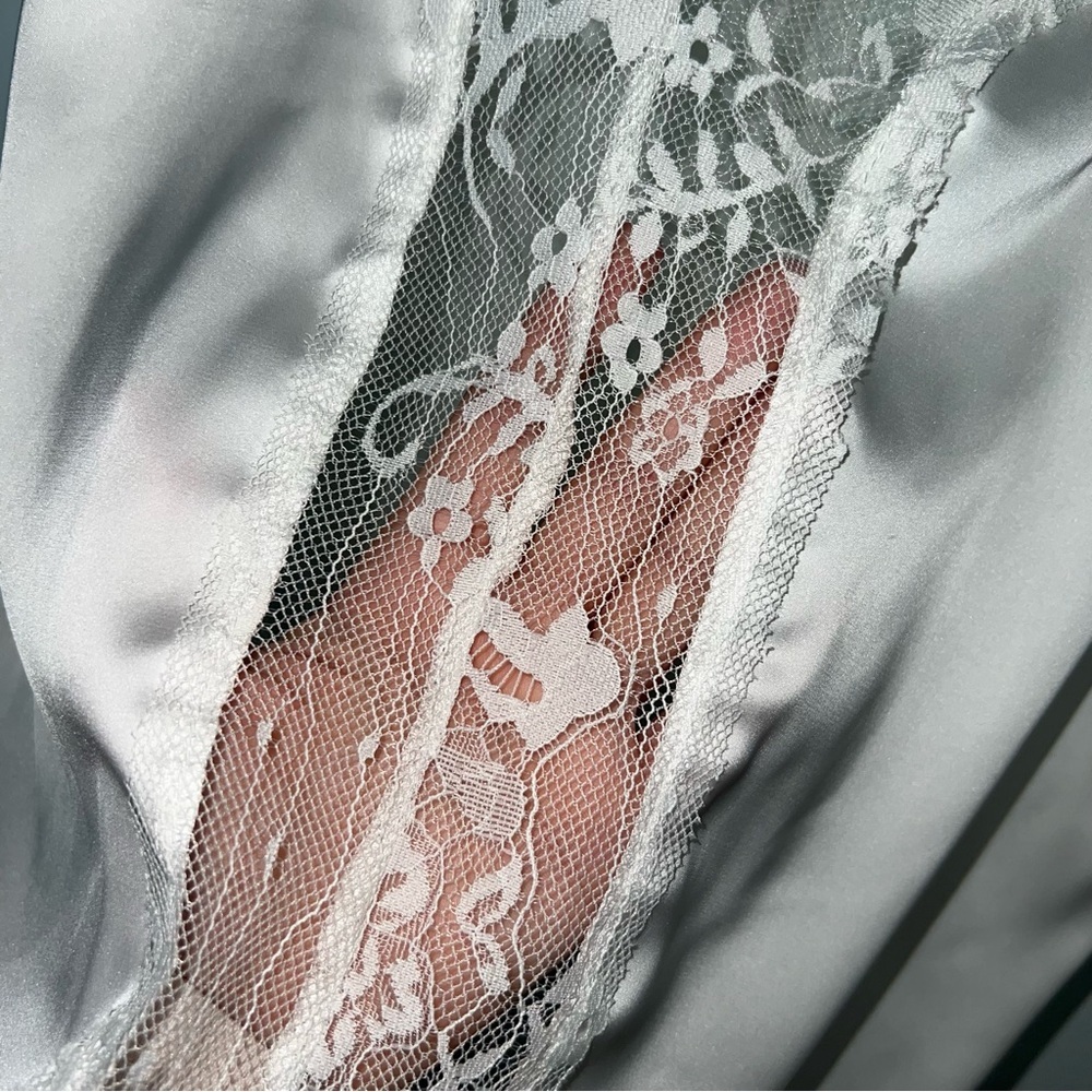 POL White Lace Satin Camisole Tank Top Size Small Romantic Sheer Y2K Layering - Picture 3 of 9